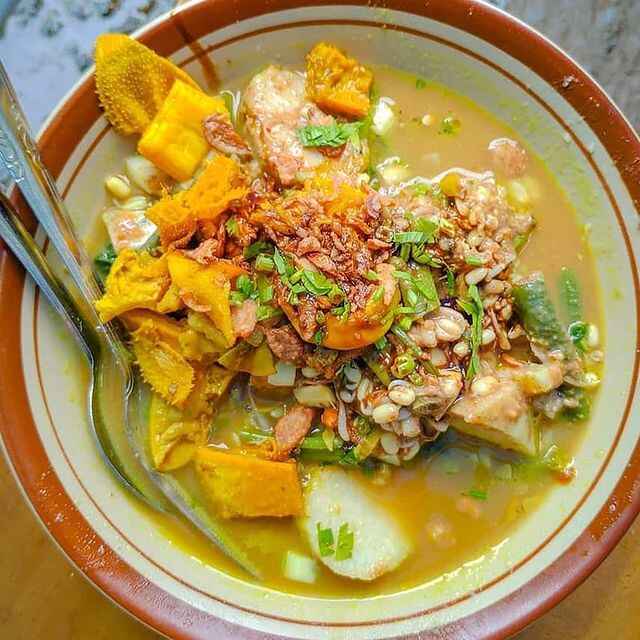 rujak soto masakan khas Banyuwangi terkenal enak - mevrouw wortel