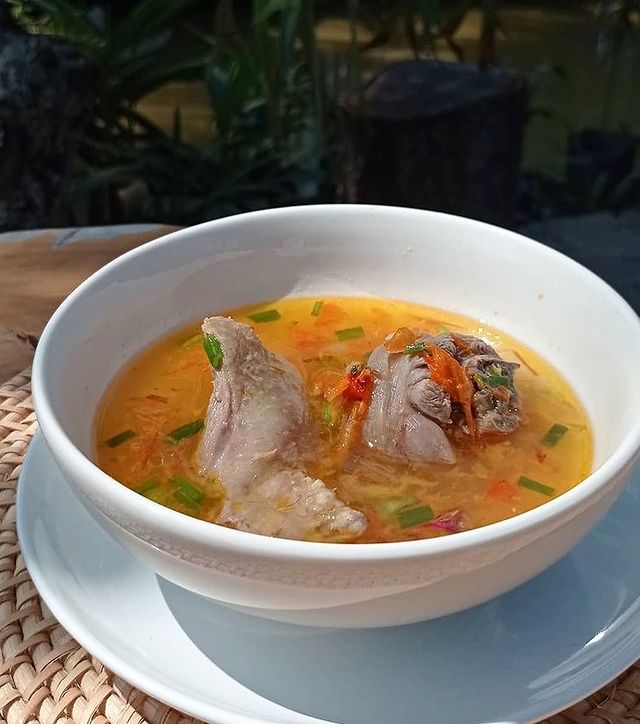 uyah asem pitik masakan khas Banyuwangi terkenal enak - mevrouw wortel