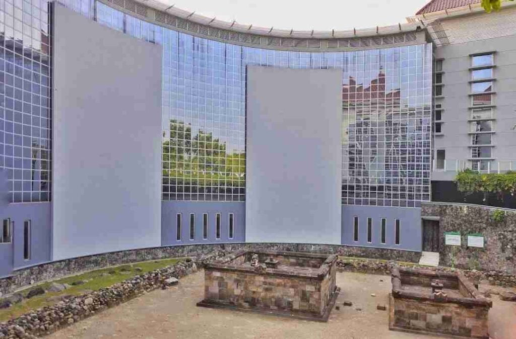 wisata candi di jawa tengah foto candi kimpulan by google maps Trisno Ary Budi