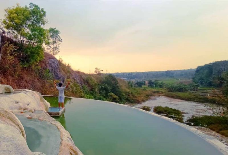 Air Panas Tirta Sanita Ciseeng  Wisata Bogor Murah