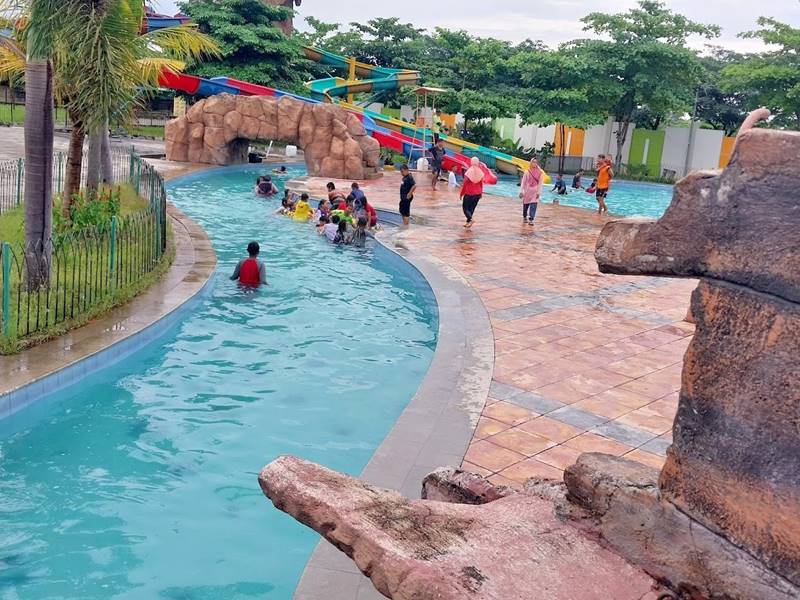 Fun Park Waterboom tempat wisata bekasi