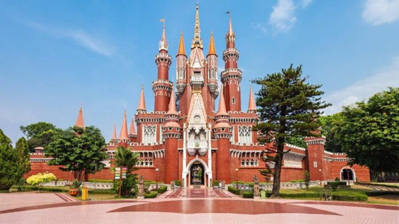 Taman Mini Indonesia Indah (TMII)