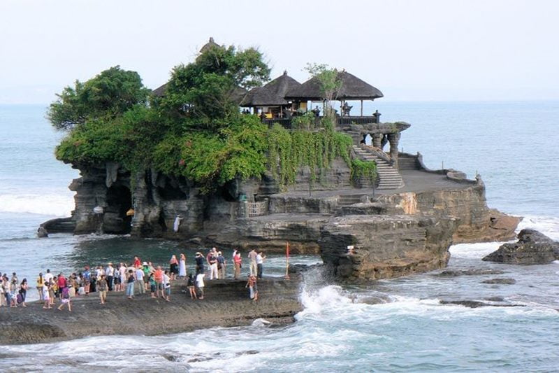 Tanah Lot Tempat Wisata Bali