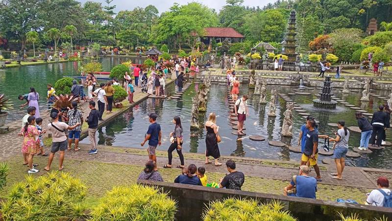 Tirta Gangga Tempat Wisata Bali